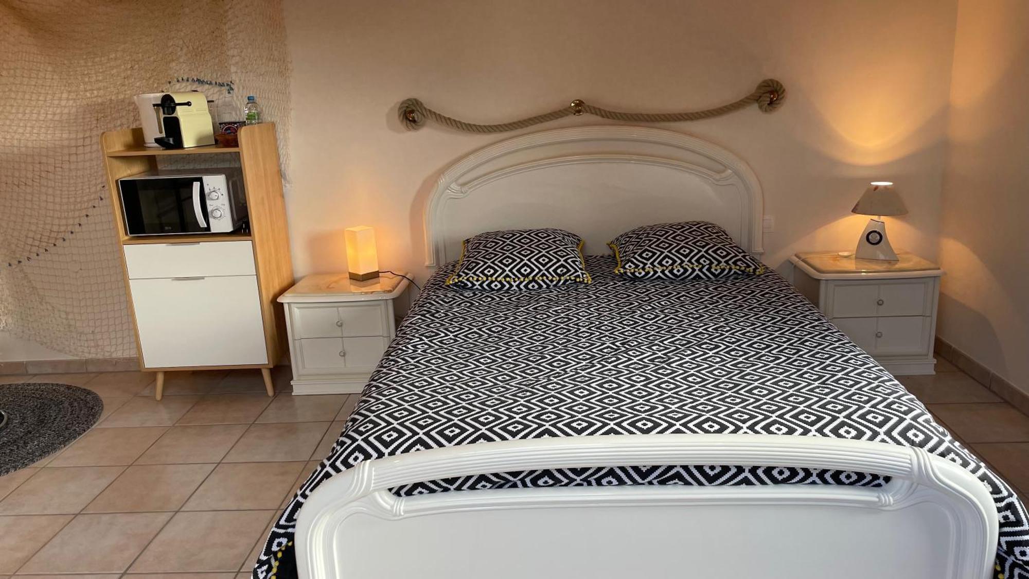 Chambres D'Hotes Les Tilleuls Poullaouen Kültér fotó